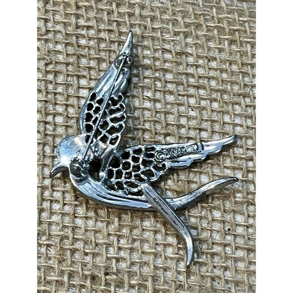 Vintage Sarah Coventry Openwork Silver Tone Dove Bird Pin Brooch - Picture 5 of 8